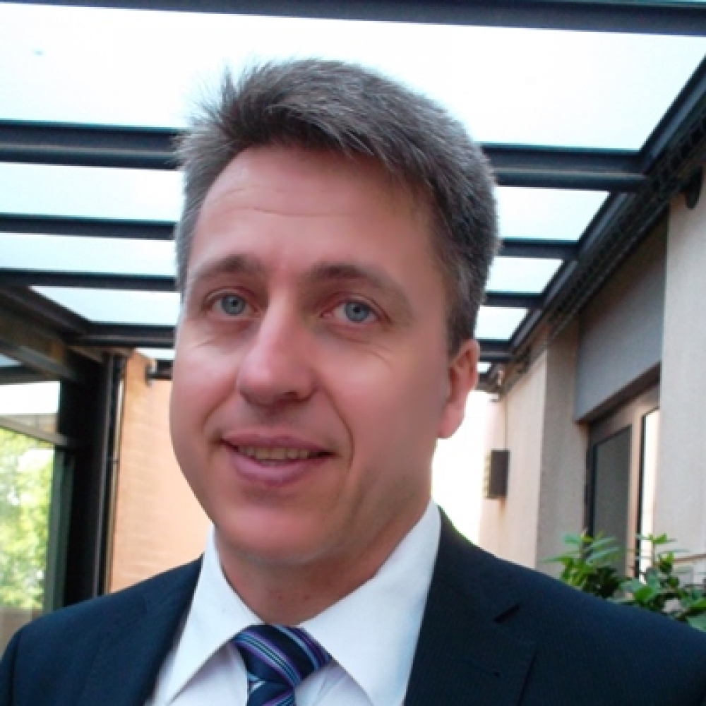 Dr. Jörgen Held